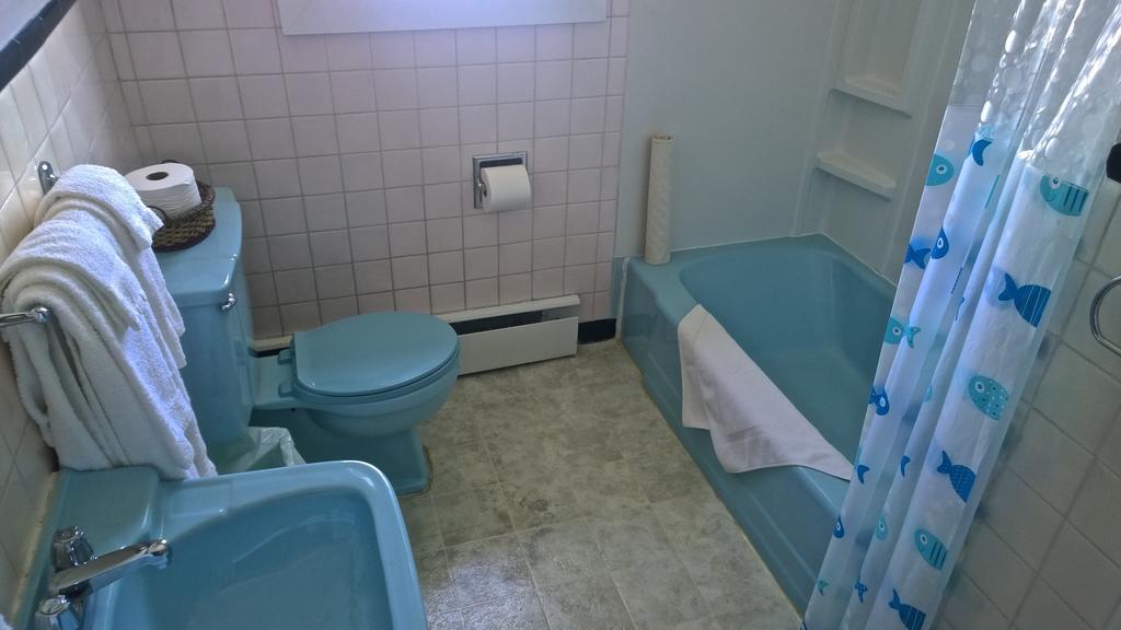 Admiral'S Quay Motel & Suites セント・ジョン エクステリア 写真