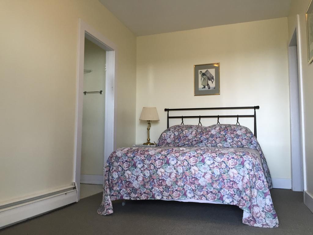 Admiral'S Quay Motel & Suites セント・ジョン エクステリア 写真